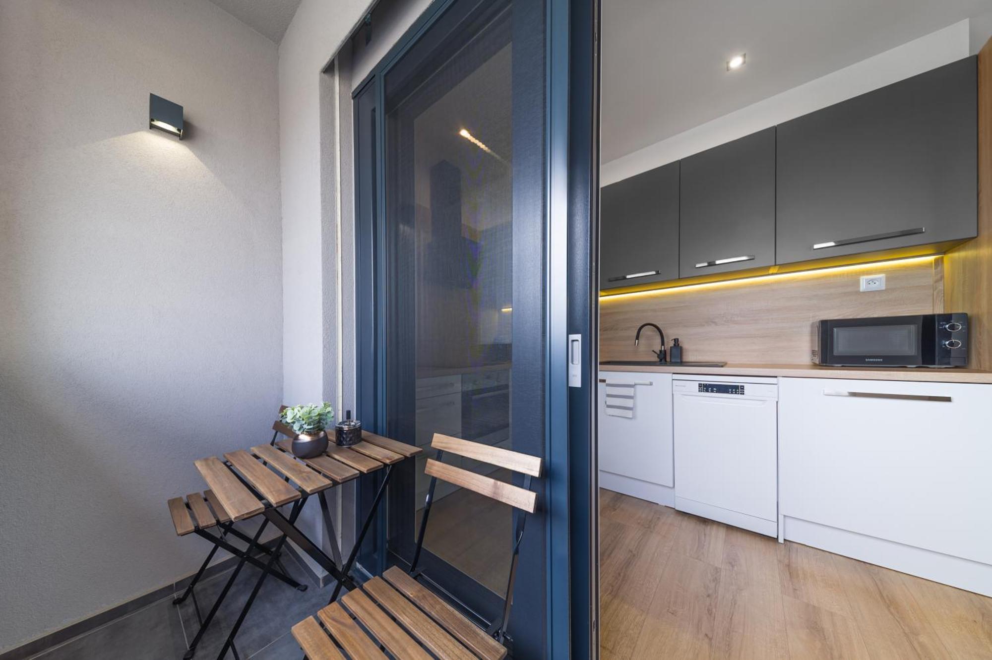 Tower Apartments Orchid & Amber Spišská Nová Ves Екстериор снимка