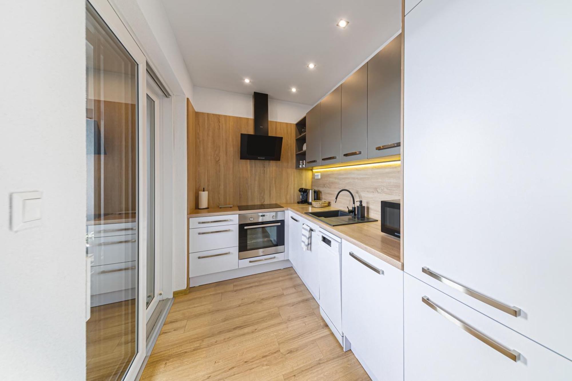 Tower Apartments Orchid & Amber Spišská Nová Ves Екстериор снимка